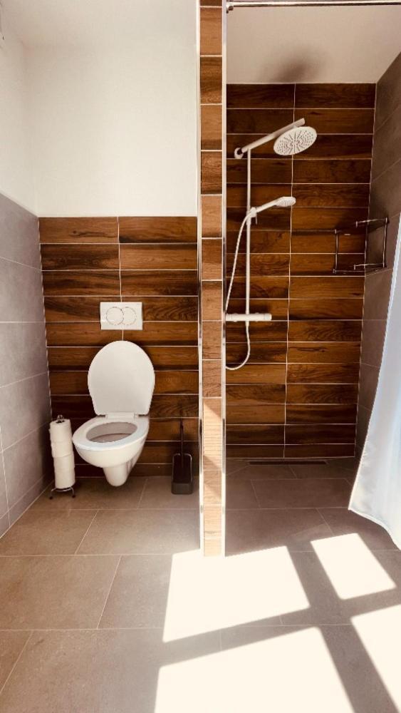 ברומוב Apartmany Hvezdecka מראה חיצוני תמונה